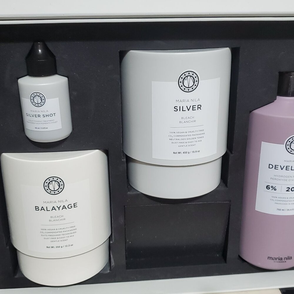 MARIA NILA BLEACH AND DEVELOPER SET